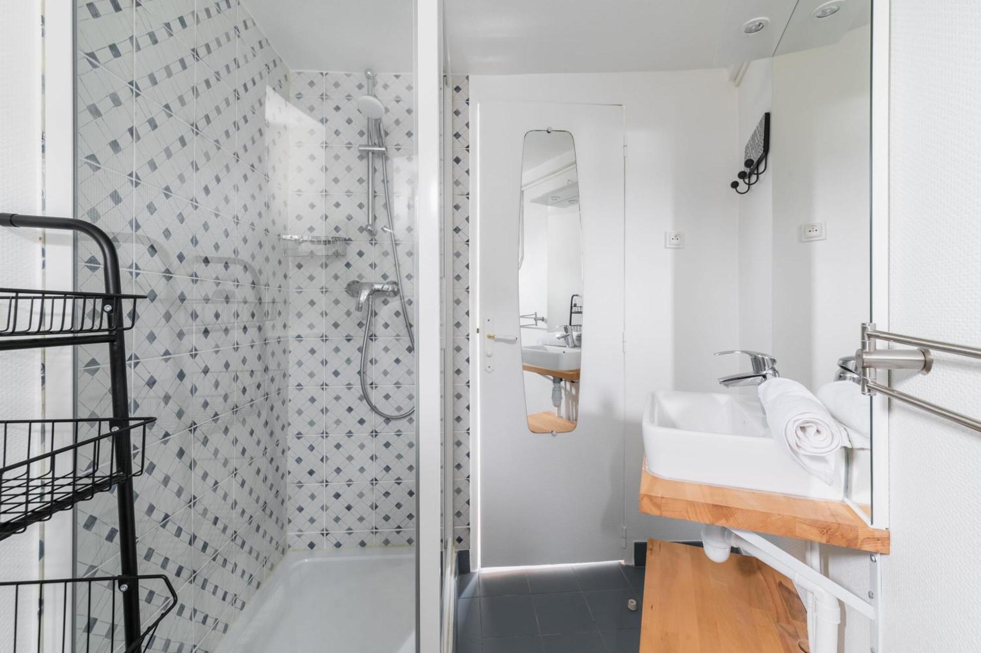 Agreable Studio Coeur De Paris - Paris 6 - 2P - Flat-Guest Exteriör bild